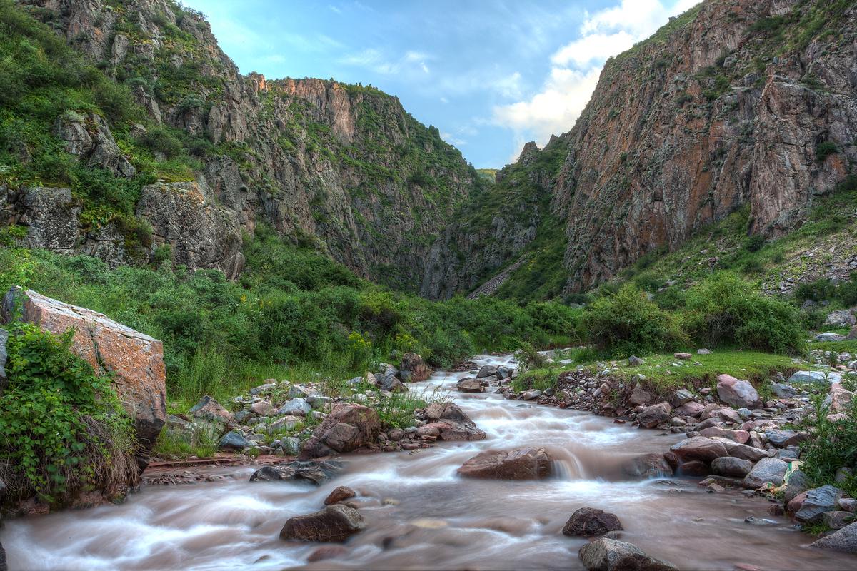 Outdoor Voyage | Explore Chunkurchak Gorge in Kyrgyzstan